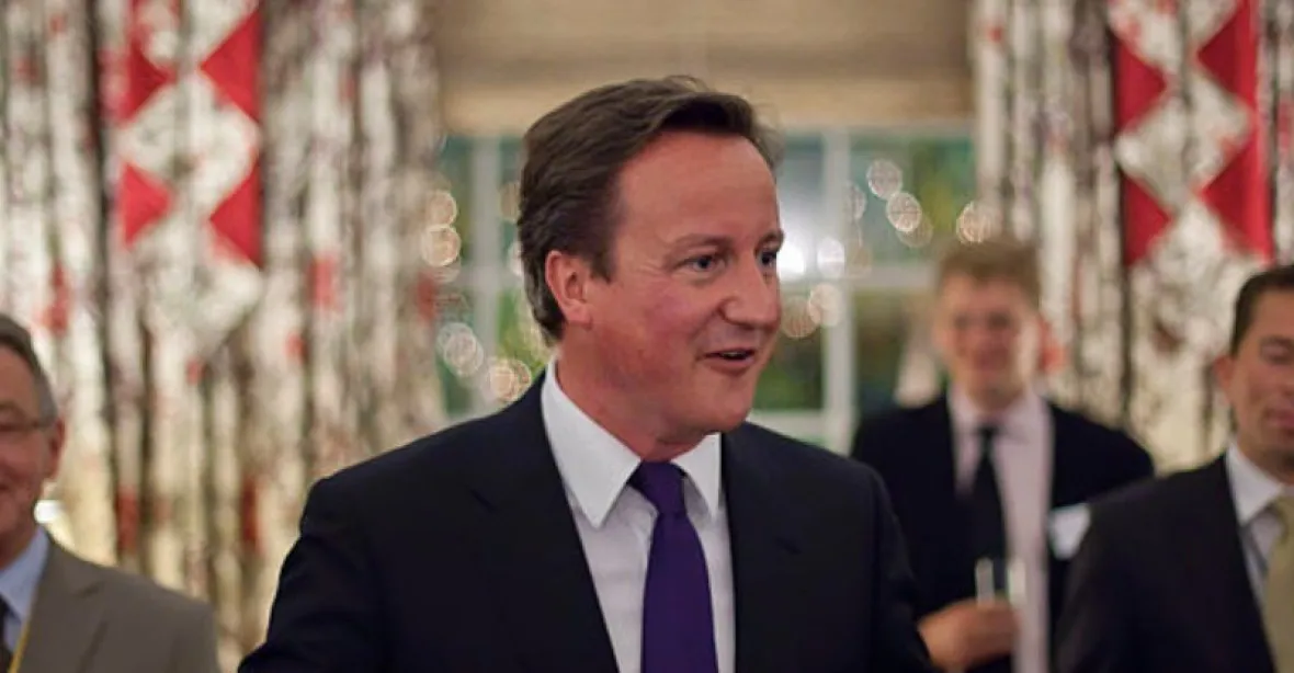 Cameron: Bude-li Juncker 'europremiérem', Británii v EU neudržím