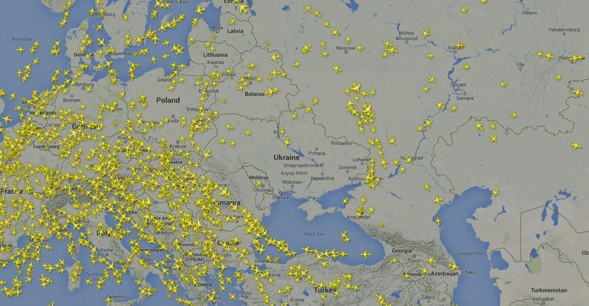 Letecká 'objížďka' Ukrajiny. ČSA zvolily severní trasu