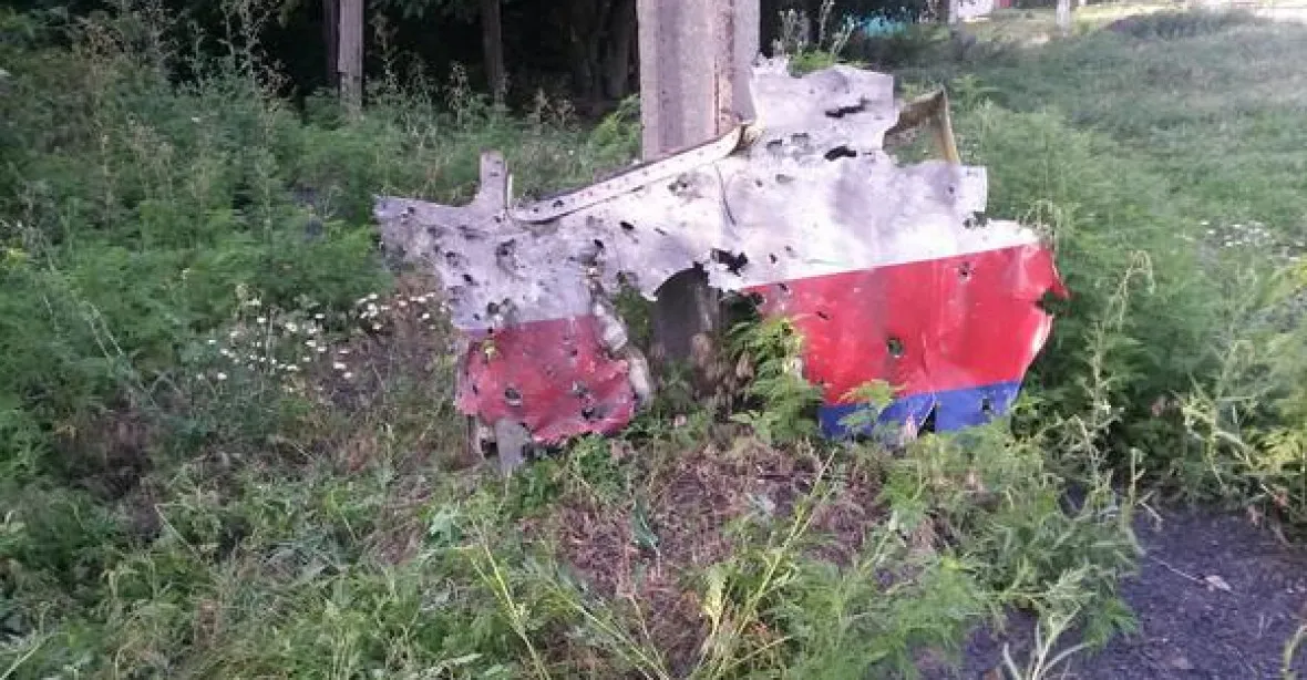 OBSE: Letadlo bylo sestřeleno, jsou na něm stopy od šrapnelu