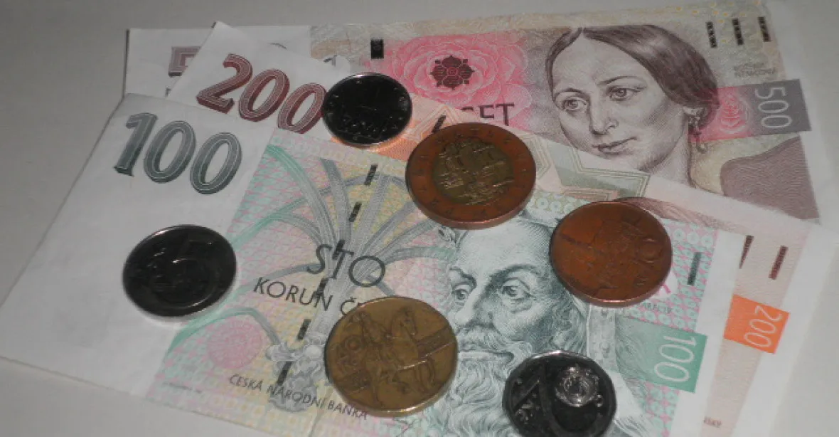 Minimální mzda se v lednu zvýší na 9200 korun