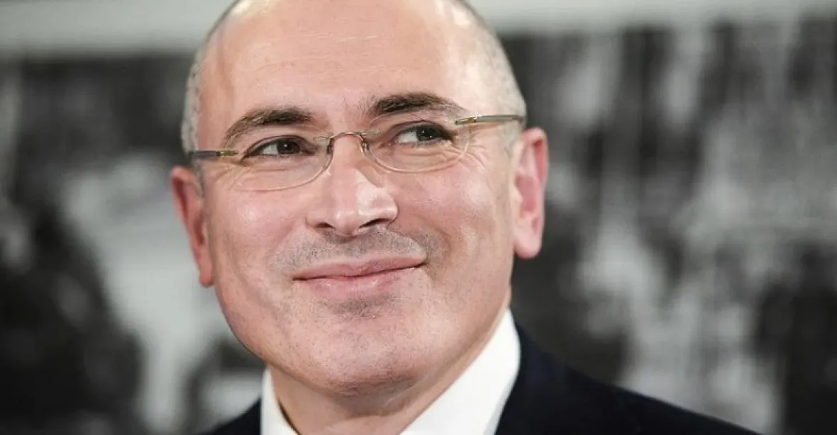 Putinovi příznivci rozehnali nový spolek Chodorkovského