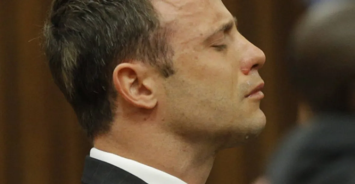 Pistorius půjde na pět let do vězení za zastřelení přítelkyně