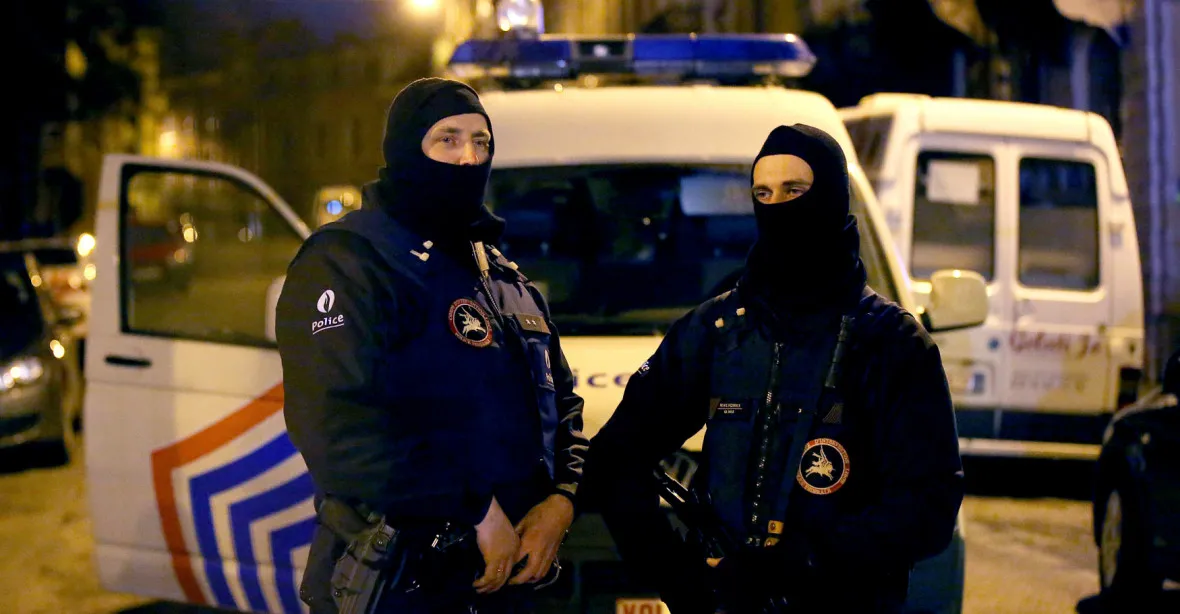 Útočníci z Belgie chtěli pozabíjet policisty. Měli granátomety i uniformy