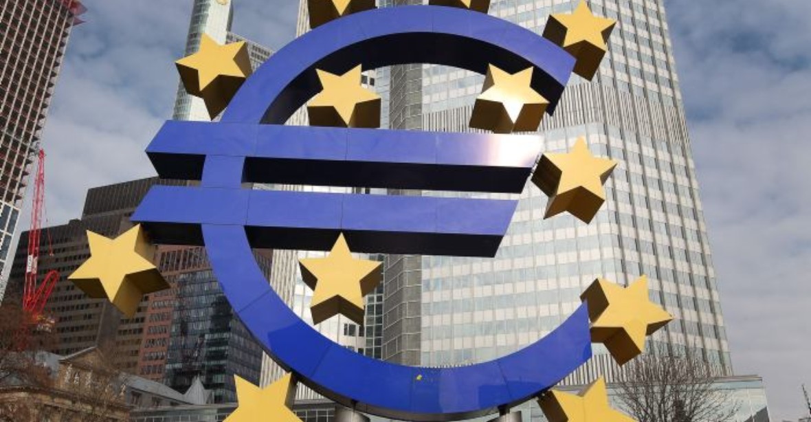 Dopad řeckých voleb: euro k dolaru kleslo na 11leté minimum