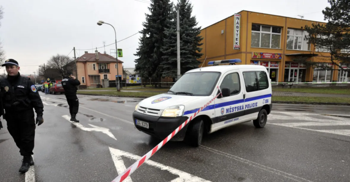 Lékař vraha z Uherského Brodu: Zbrojní průkaz měl neplatný