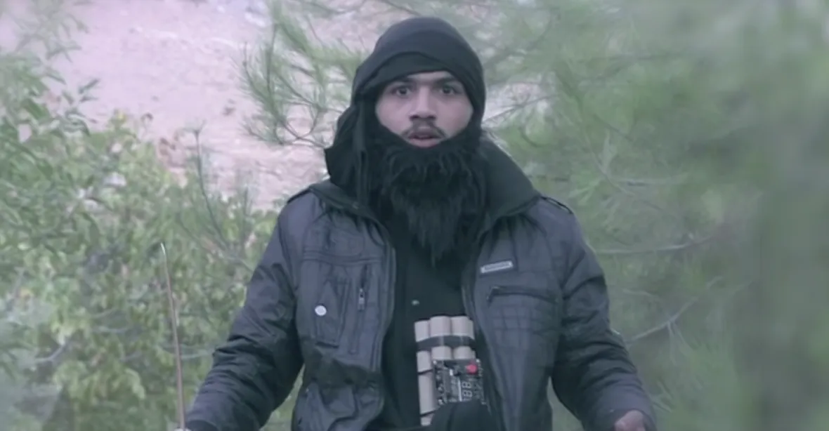 VIDEO: Syrští mladíci zesměšňují bojovníky IS