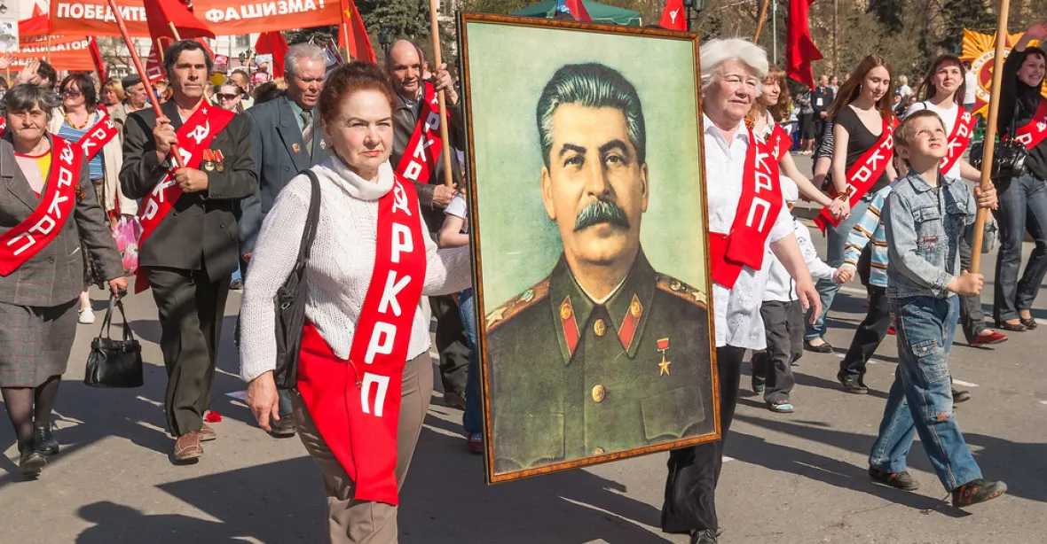 V Rusku budou oslavovat Stalina. Získá muzeum i nové sochy