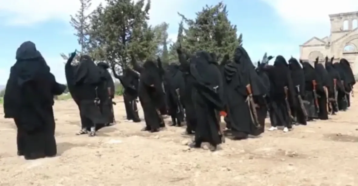VIDEO: Ženský džihádistický oddíl chce rovnoprávnost žen