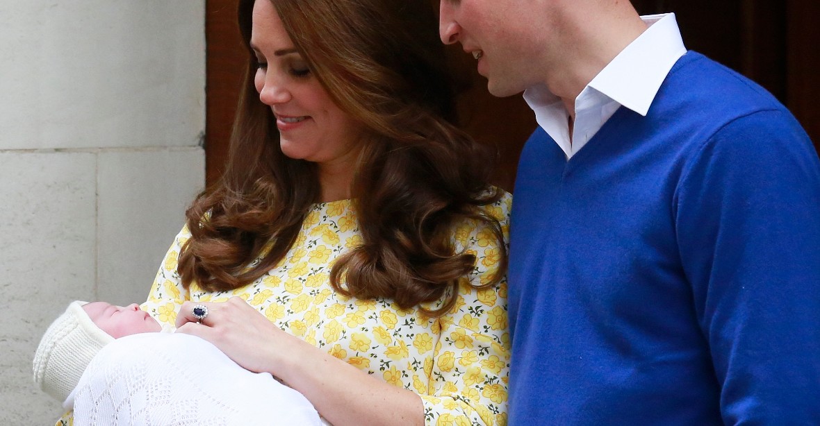 Vévodkyně Kate porodila holčičku. Dočká se trůnu?