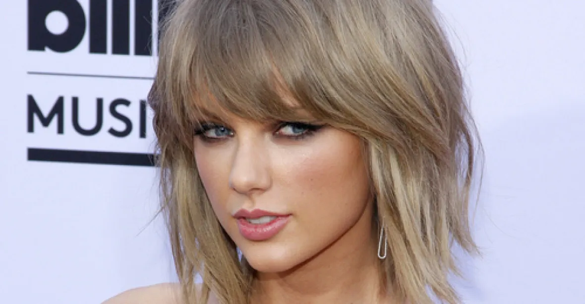 Zpěvačka Taylor Swift proti Applu: ‚iPhony taky nejsou zadarmo‘