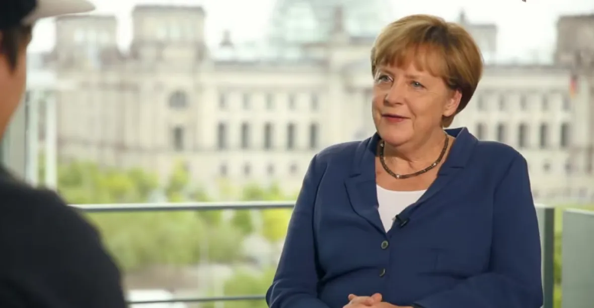 Merkelová odmítá sňatky gayů: Manželství je muž a žena