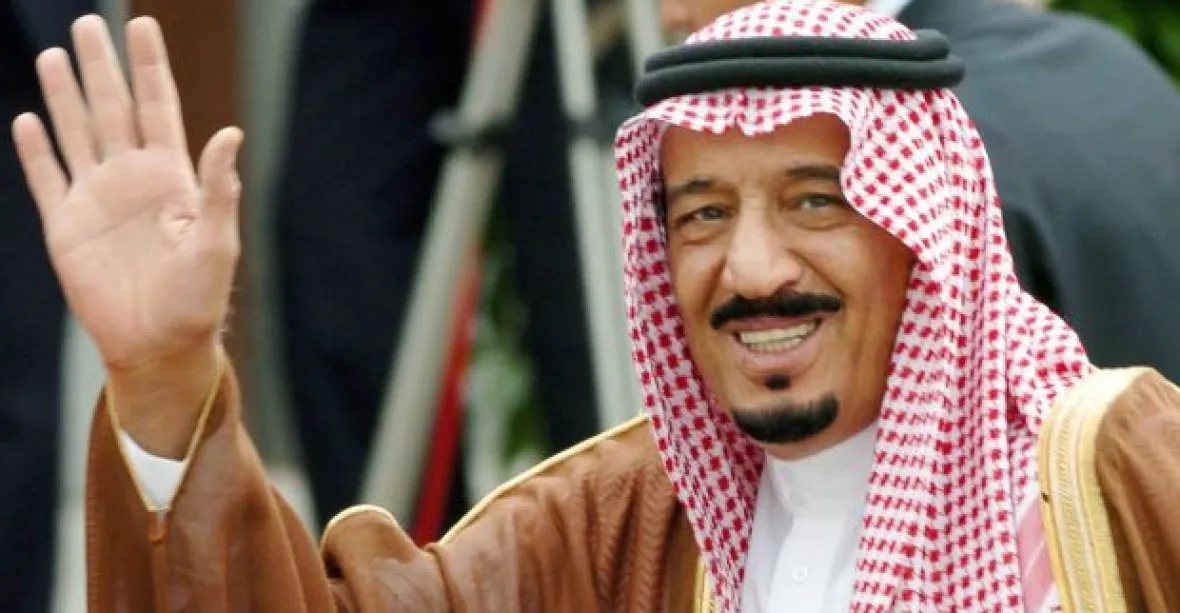 Naštval se saúdskorabský král na Francouze? Nečekaně odjel