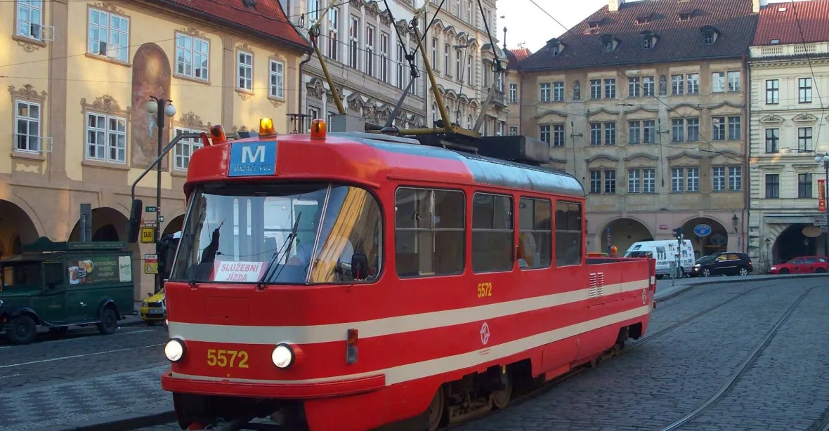 Kult pražské mazací tramvaje: už má pět tisíc fanoušků