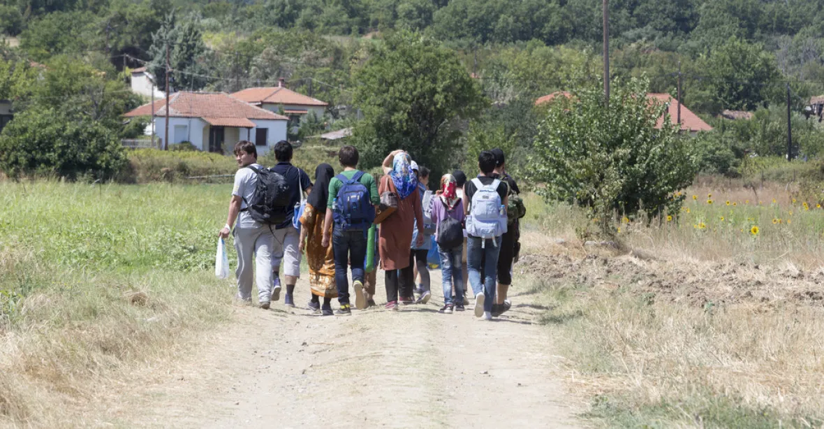 Slováci kritizují Rakousko za stavbu uprchlického tábora u hranic