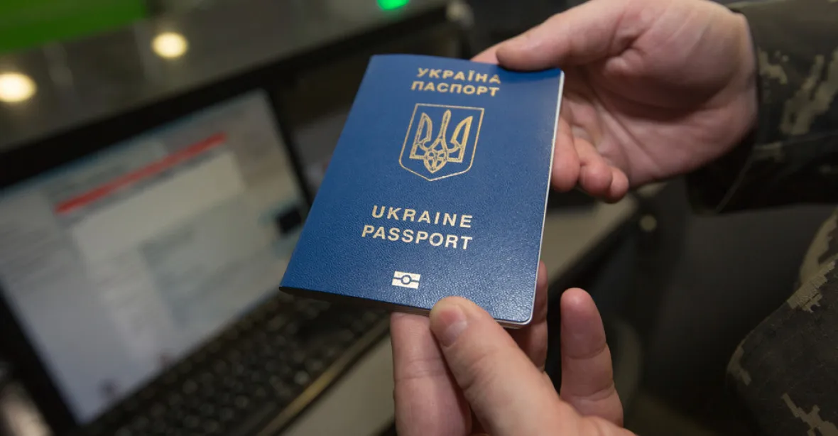 Krajanům na Ukrajině slíbili přesídlení. Žádosti jim ale zamítli