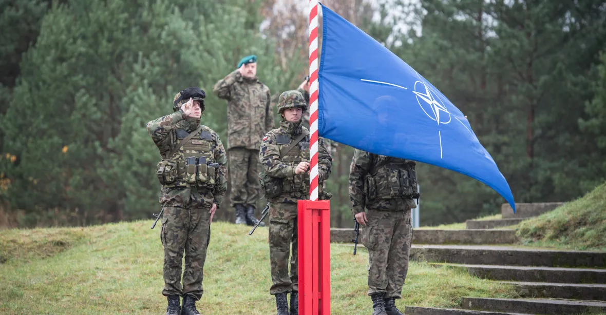 Hráz proti Rusku? NATO umístí na Slovensku nové velitelství