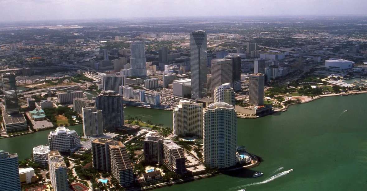 New York a Miami skončí za desítky let pod vodou, varuje studie