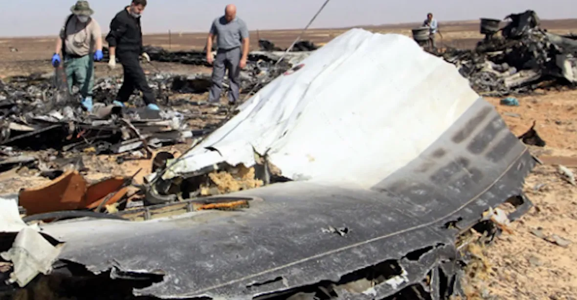 Raketa? Letadlo nad Sinají závadu nemělo, tvrdí Rusové