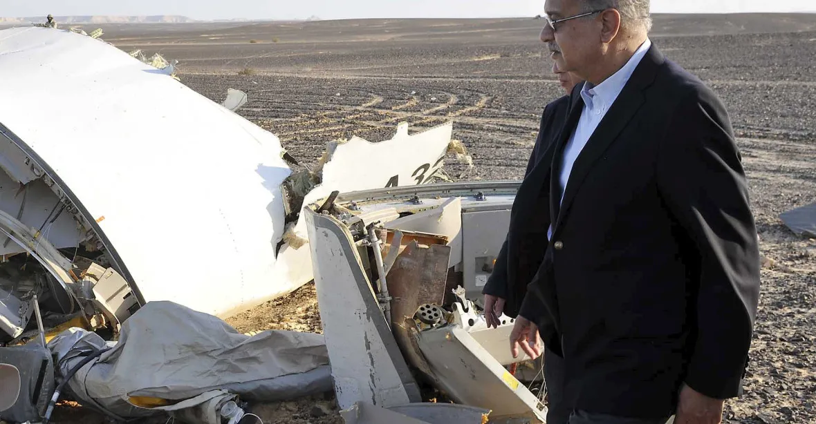 Ruské letadlo zničila patrně bomba islamistů, soudí USA