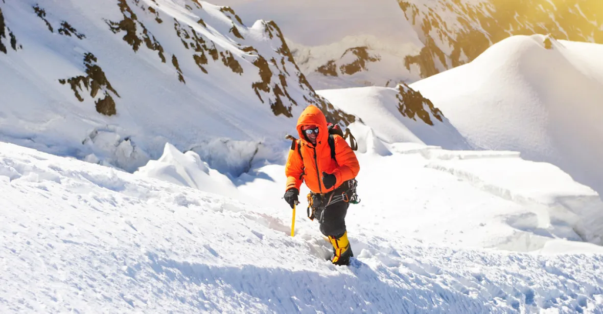 Vědci zjistili, proč se Šerpům lépe zdolává Everest