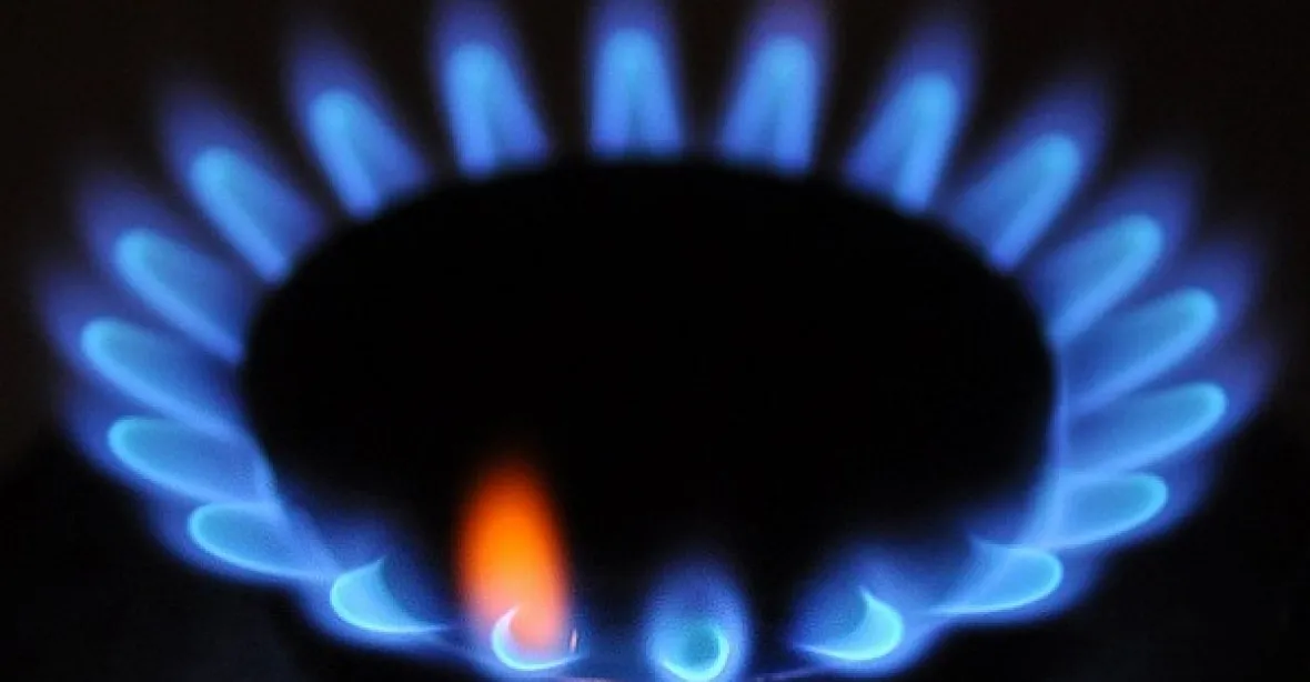 Rusko přestalo dodávat plyn na Ukrajinu. Chce platby předem