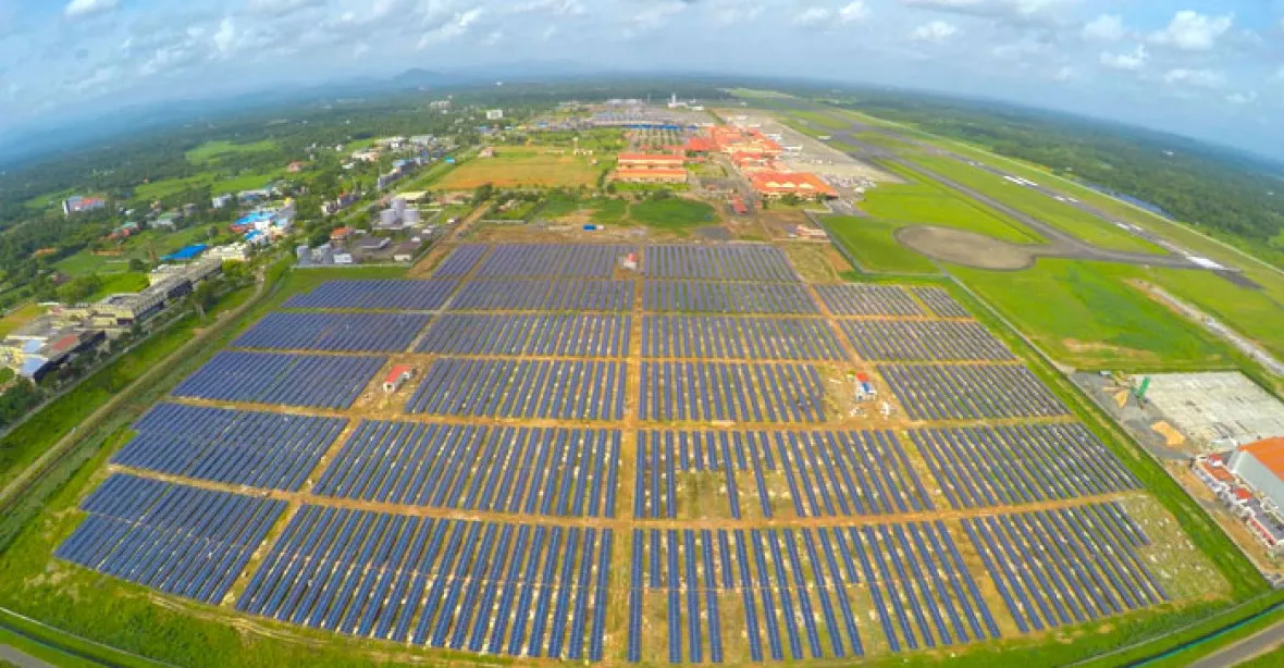 První letiště plně poháněné solární energií funguje v Indii