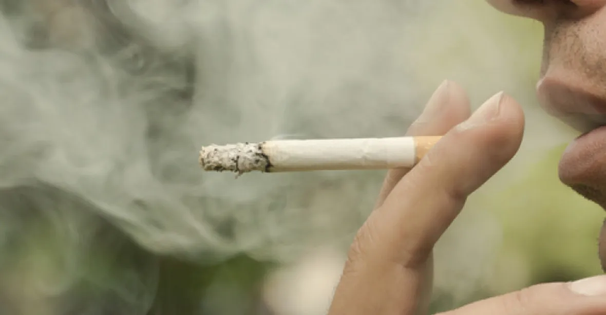 Boj o kouření začíná. Ministr chce plošný zákaz v hospodách