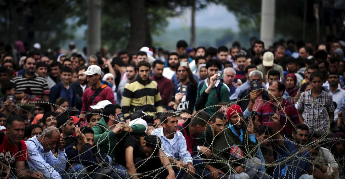 ‚Vracíme se. Rakousko jedná s uprchlíky hůř než se psy‘