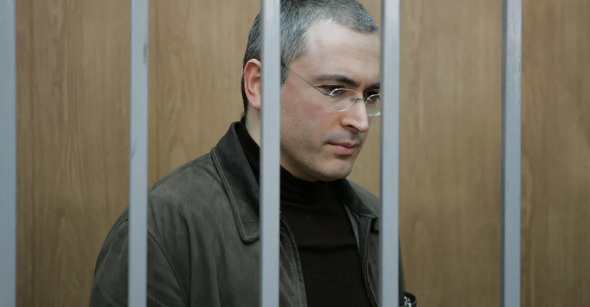 Moskva vydala mezinárodní zatykač na Chodorkovkého