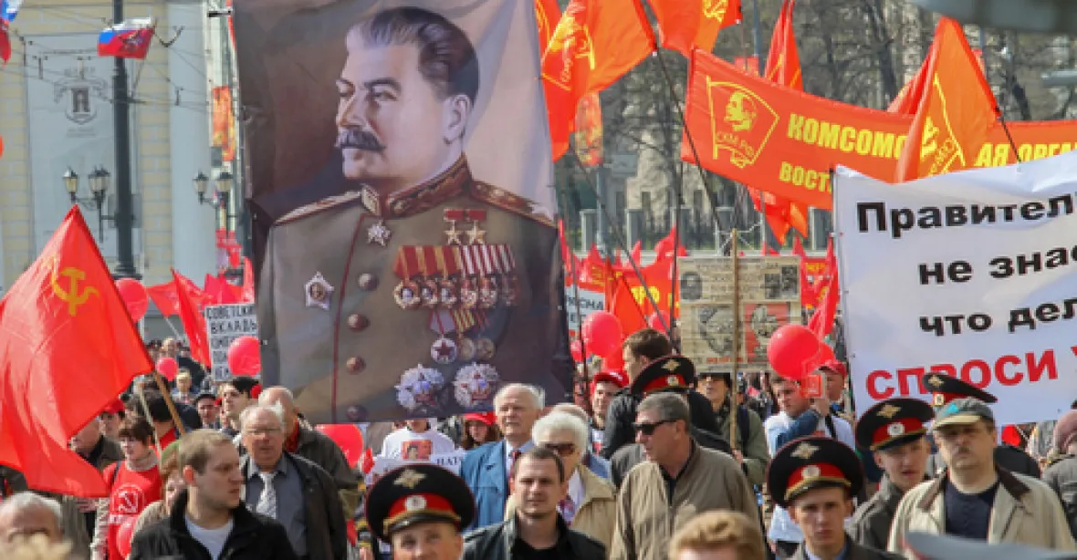 ‚Stalin byl dobrý manažer.‘ Tak pracuje ruská propaganda