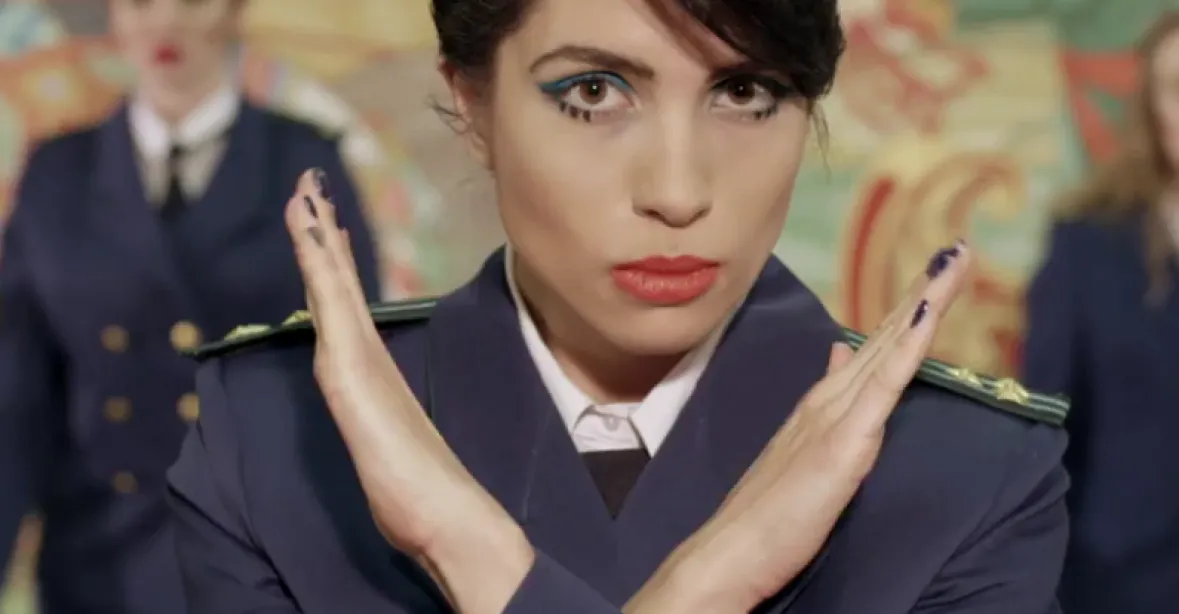 Pussy Riot natočily nové video. O korupci a mučení