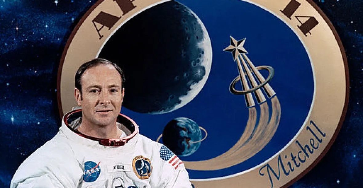 Zemřel astronaut Mitchell, muž z Měsíce, který věřil na ufony