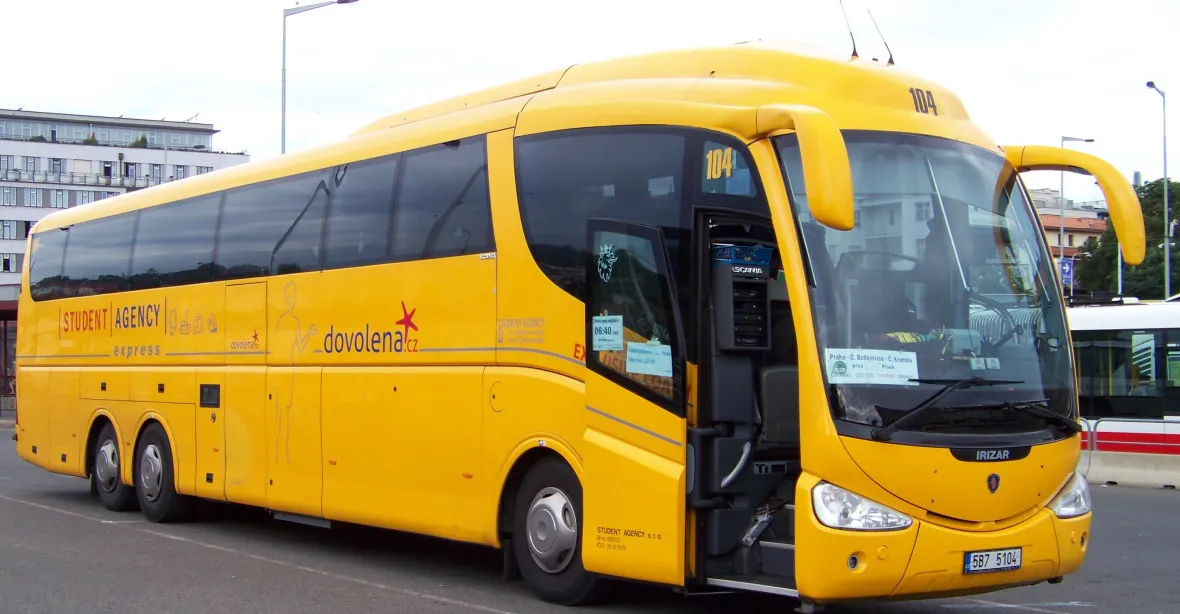 Jančurovy žluté autobusy zablokují Berlín a Brusel