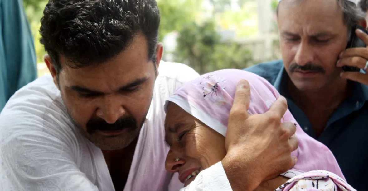Sebevražedný útok v Láhauru: Nejméně 70 obětí, 29 dětí