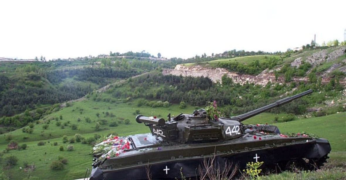 Boje o Náhorní Karabach pokračují. Desítky mrtvých