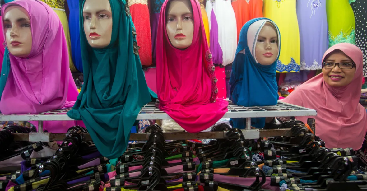 Muslim zakázal ženám nakupovat během týdne, dostal za to pokutu