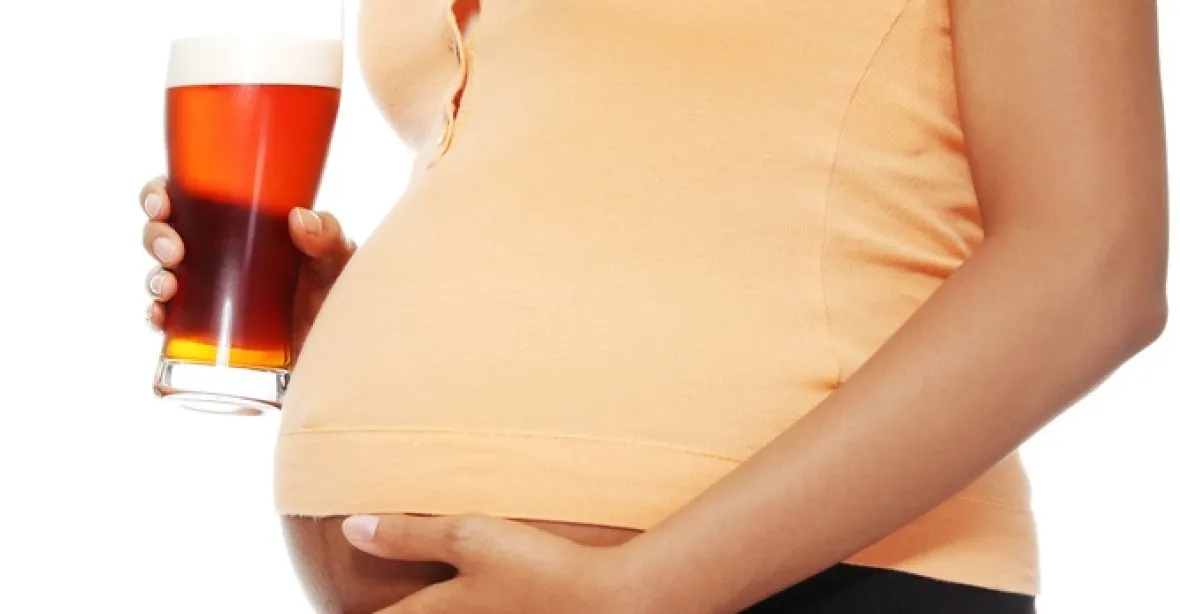 Smí si těhotné ženy objednat v baru drink? New York jim to povolí