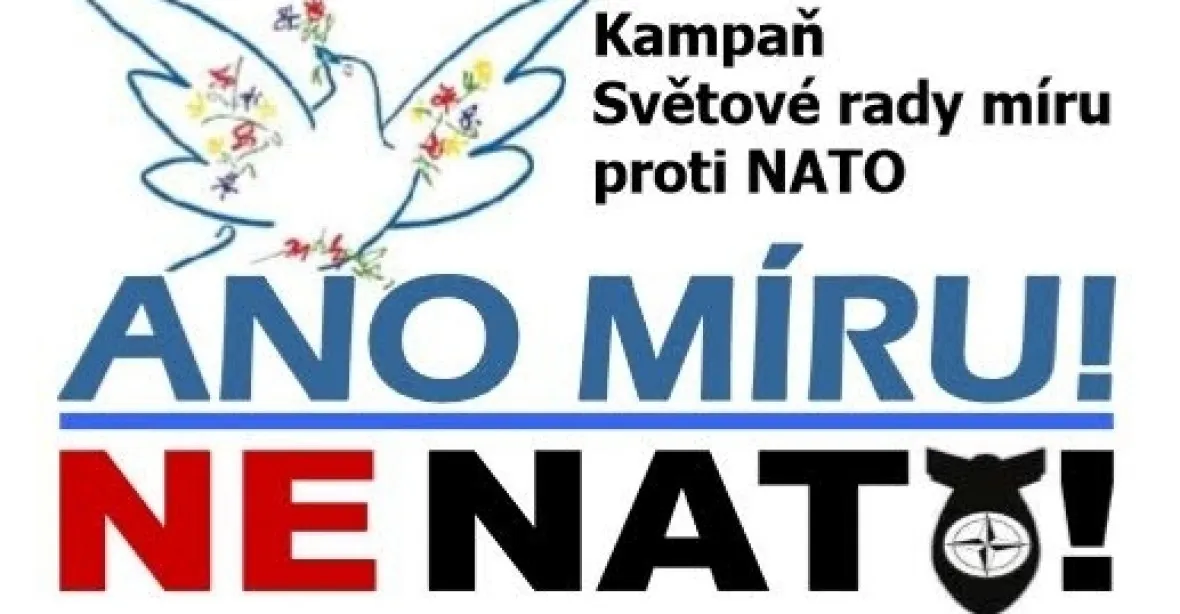 Akce KSČM proti NATO na magistrátu. Zastupitelé se bouří