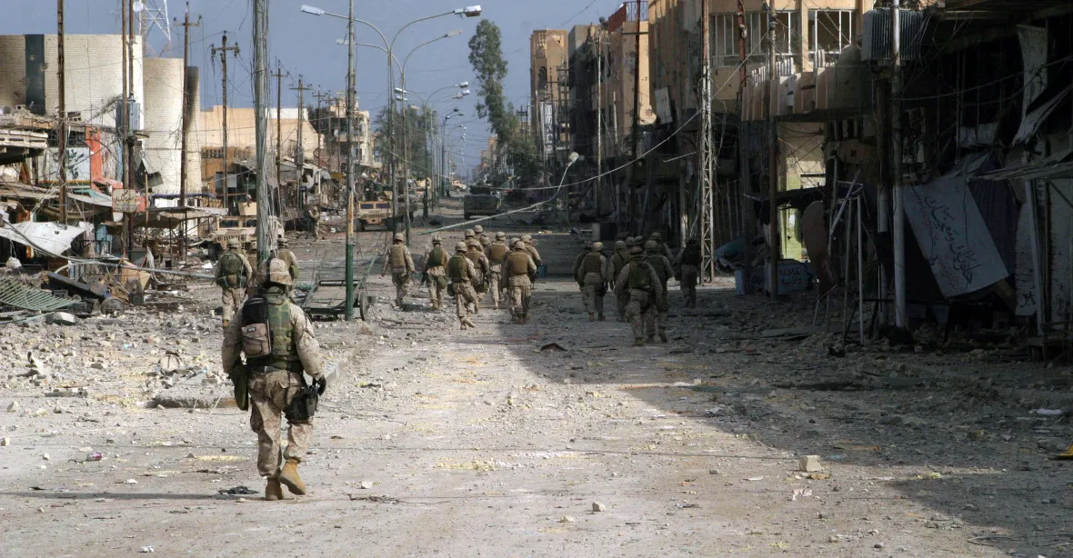 Irácká armáda vstoupila do centra Fallúdži a obsadila úřad vlády