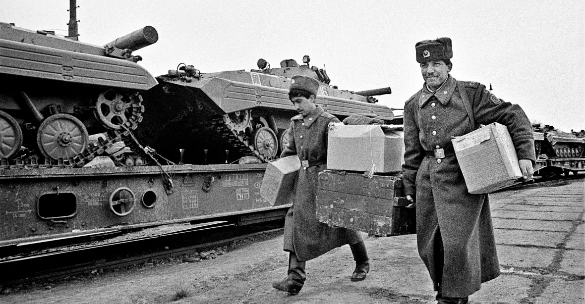Sovětská armáda: okupanti i české alibi