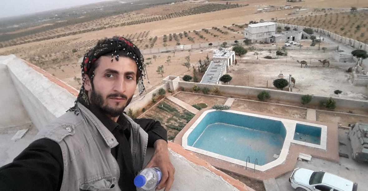 Selfie z luxusního sídla šéfa teroristů: Bagdádí měl bazén i zoo