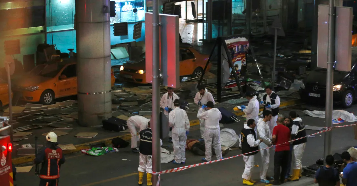 Mezi oběťmi útoku v Istanbulu byl i lékař, jehož syn byl členem IS