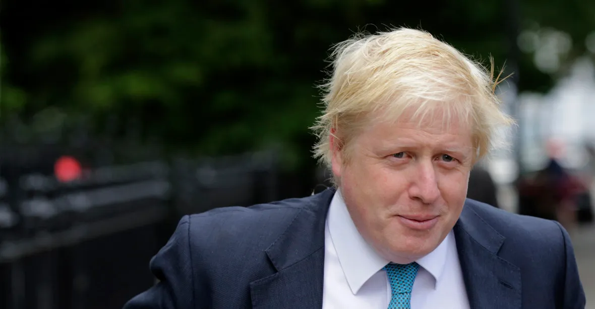 Johnsonovo oznámení nekandidovat prý může brexit zastavit