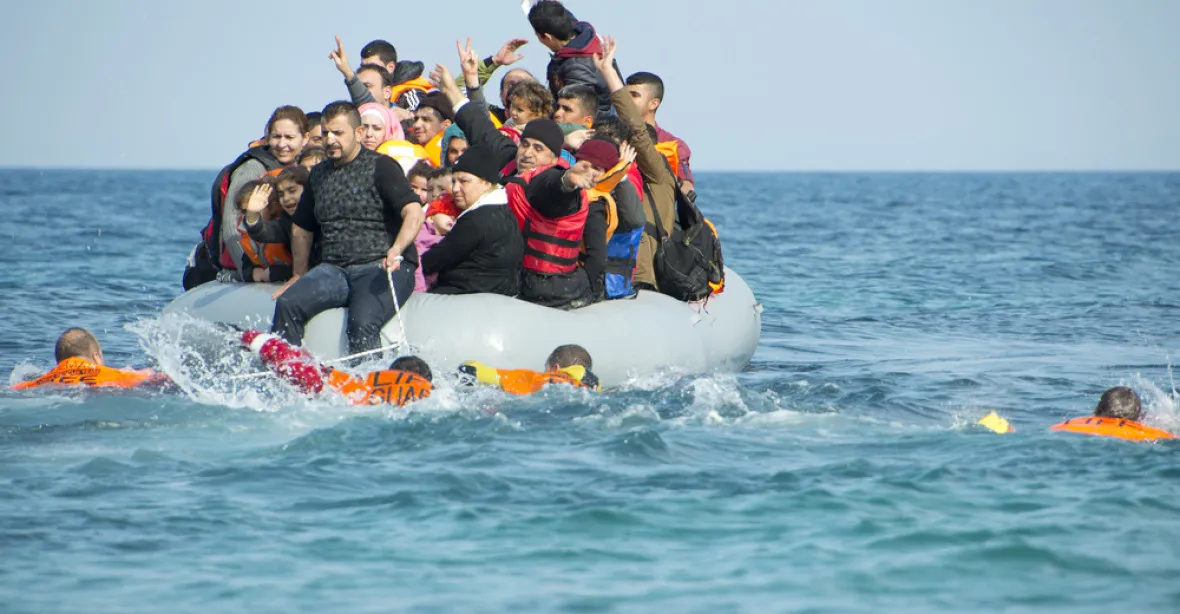 Za půl roku zahynulo ve Středomoří 2900 migrantů