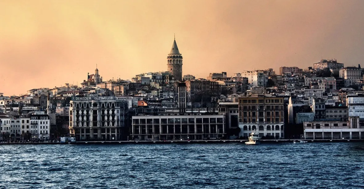Po teroristických útocích se z Istanbulu stává město duchů