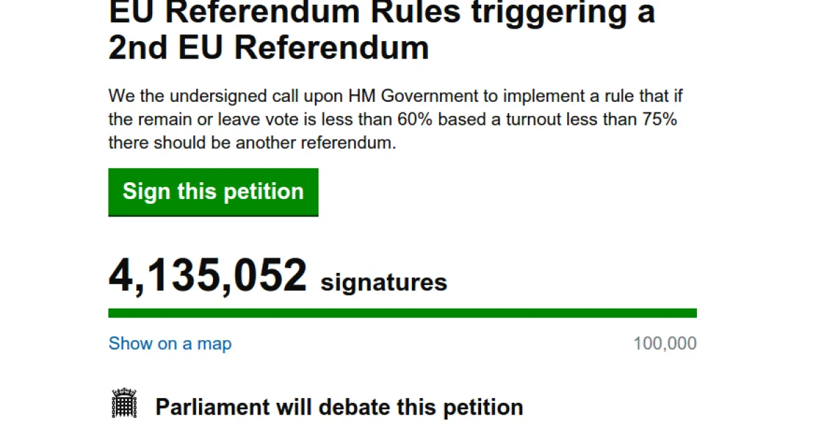 Britská vláda otáčí. Petici žádající nové referendum proberou poslanci v září