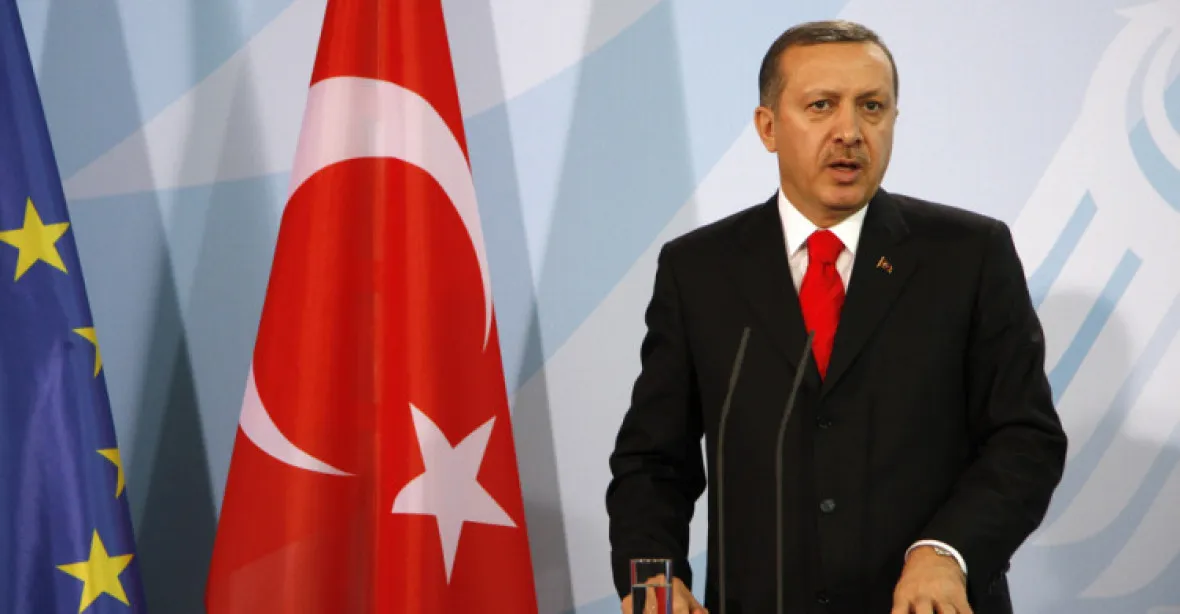 Erdogan dekretem uzavřel více než tisíc soukromých škol