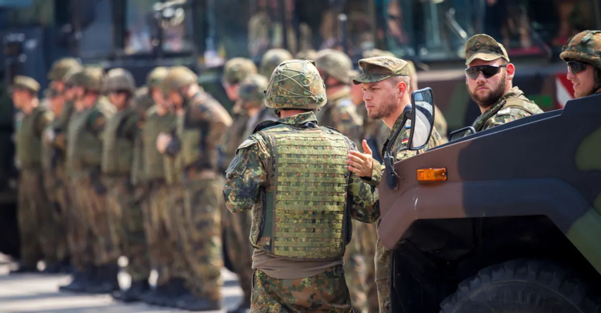 Bavorsko chce při útocích nasadit armádu: Ať Merkelová změní ústavu