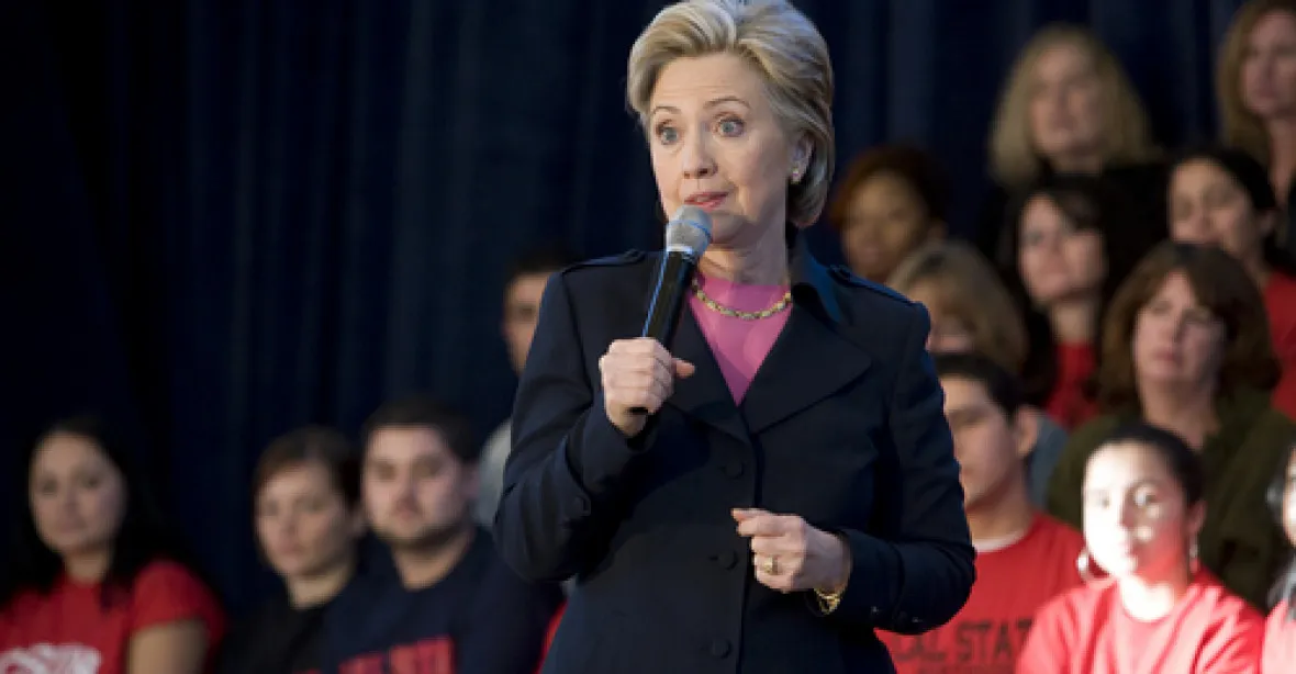 Hackeři prý pronikli i do sítě používané kampaní Clintonové