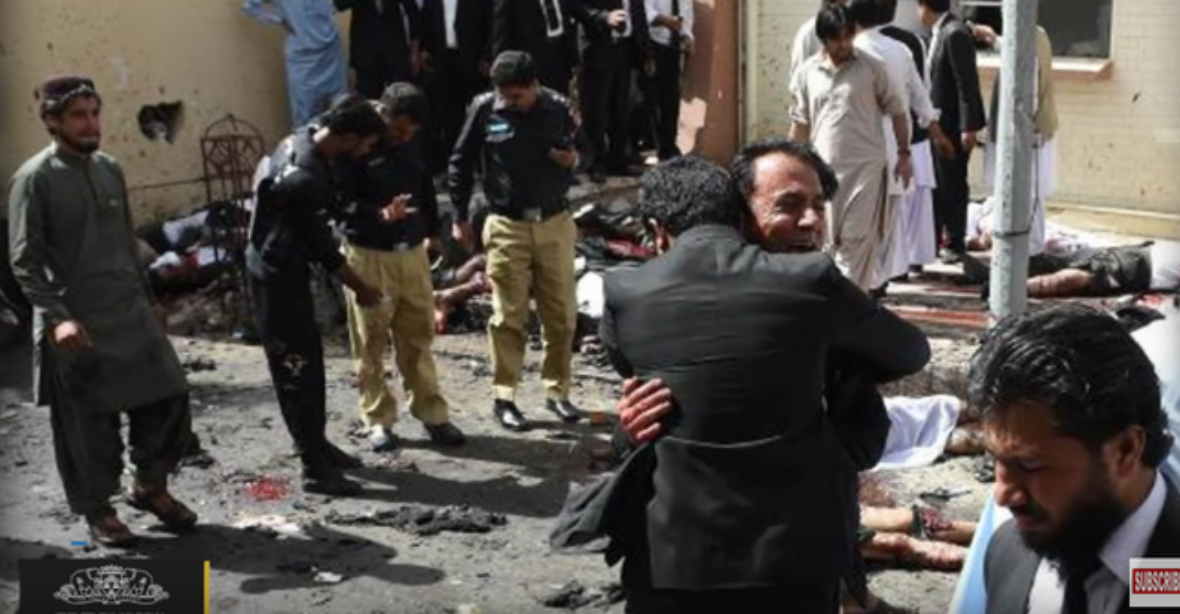 Při pumovém útoku v pákistánské nemocnici zemřelo nejméně 63 lidí